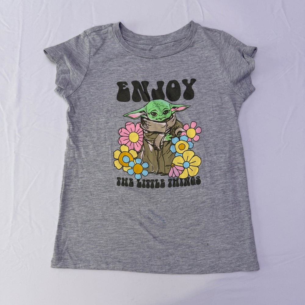 Star Wars Grogu Baby Yoda Enjoy The Little Things Gray Graphic TShirt Kids 10/12